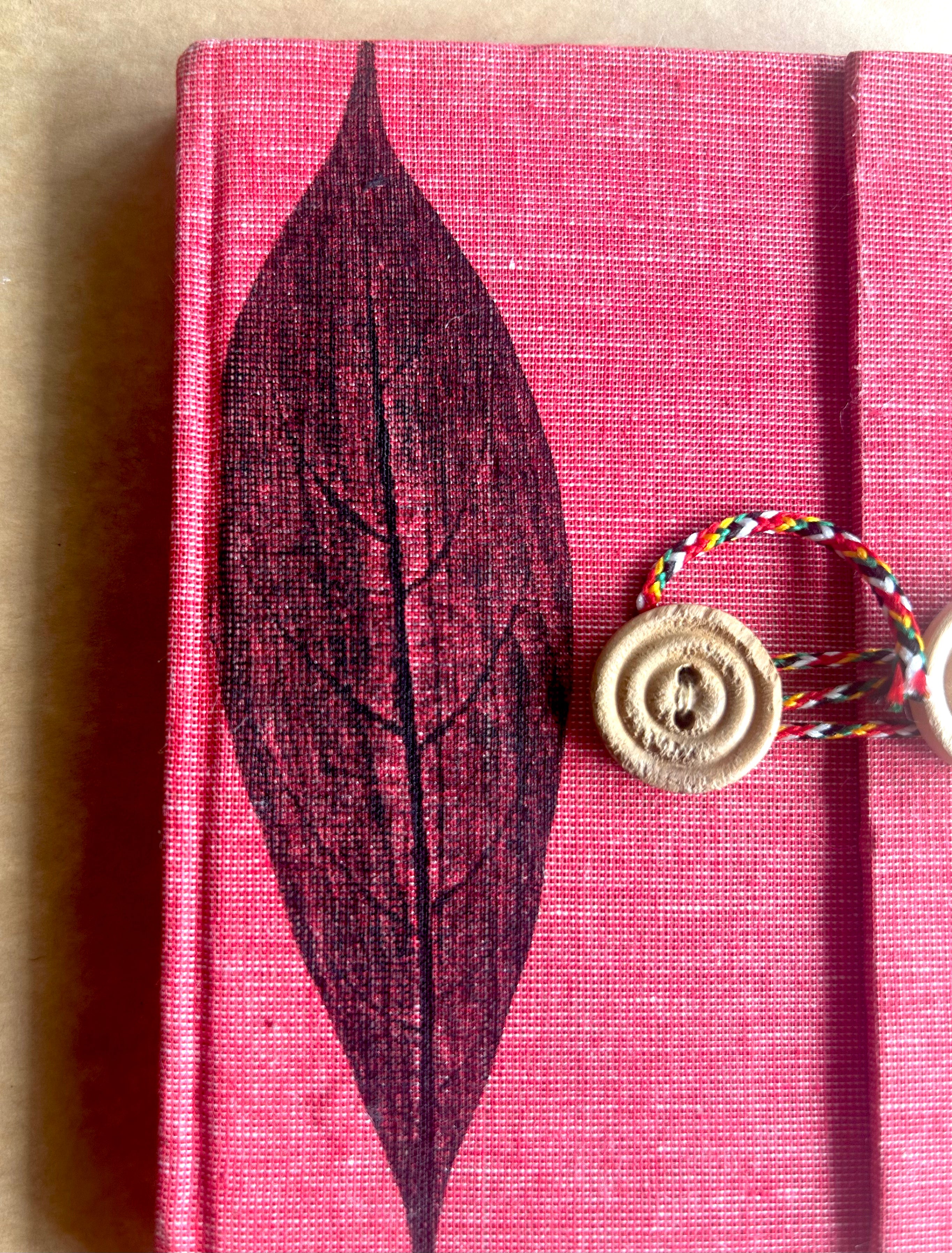 Chlorofeel (Moody Maroon)